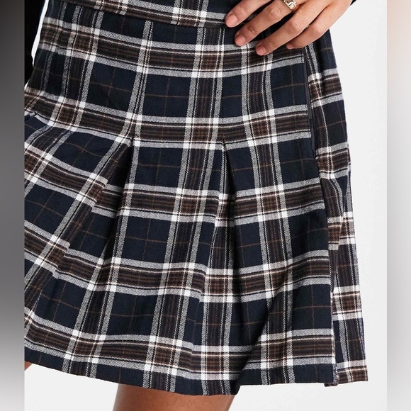 💋NWOT💋Hollister womens ultra high-rise pleated plaid mini skirt Sz: XS - Picture 3 of 6